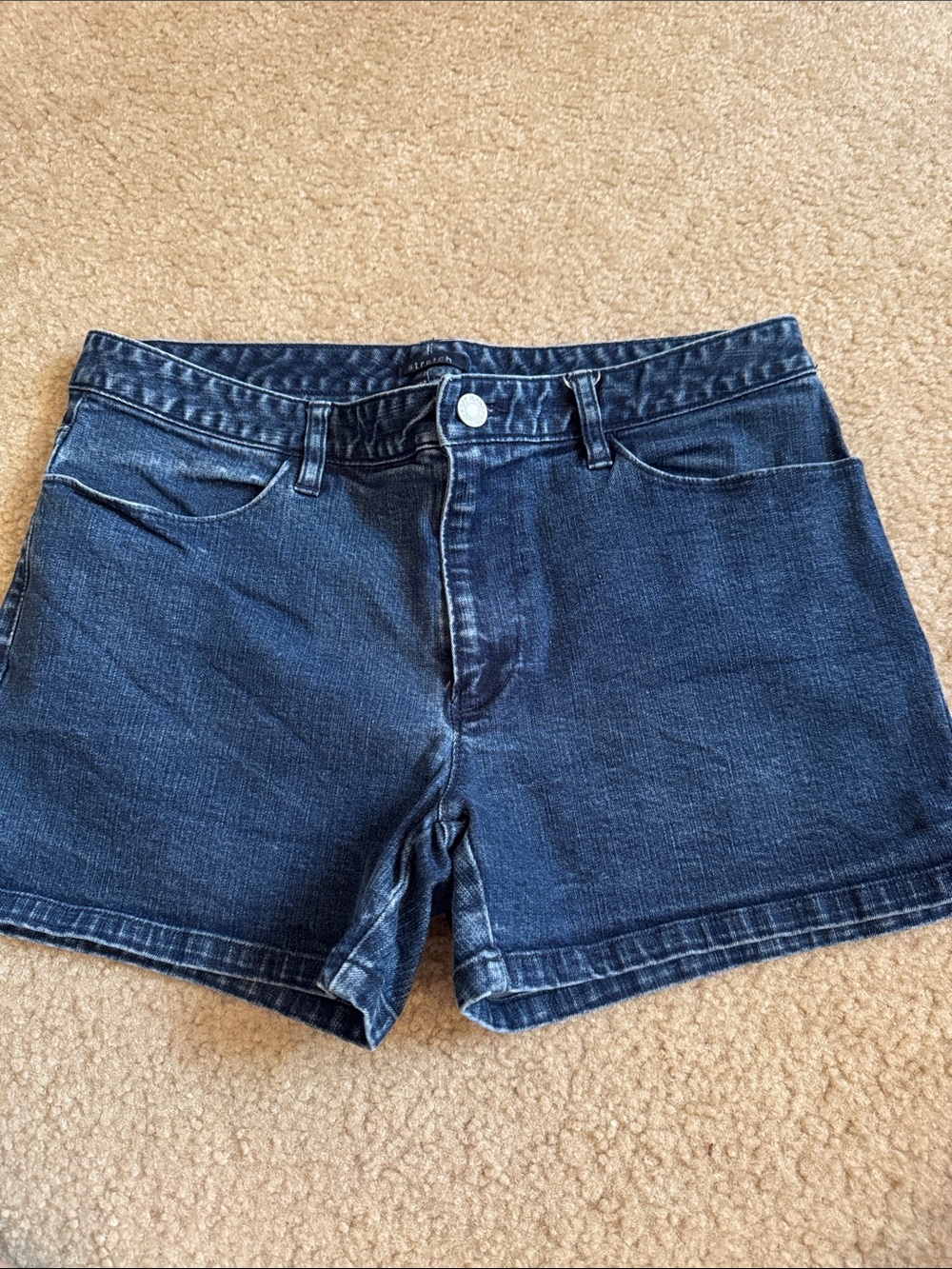GAP - Women's Indigo Denim Jean Shorts - Size 8